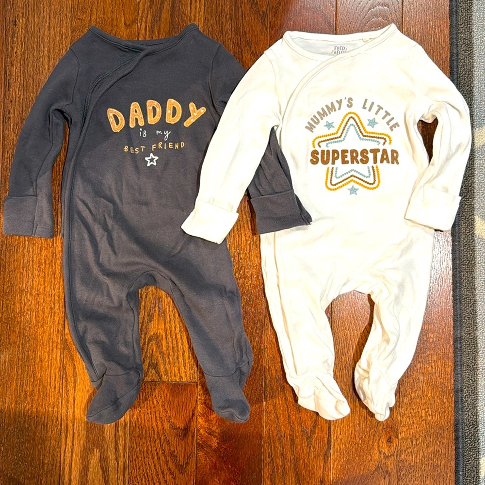 Fred & Flo Mummy and Daddy Footies size 3 months